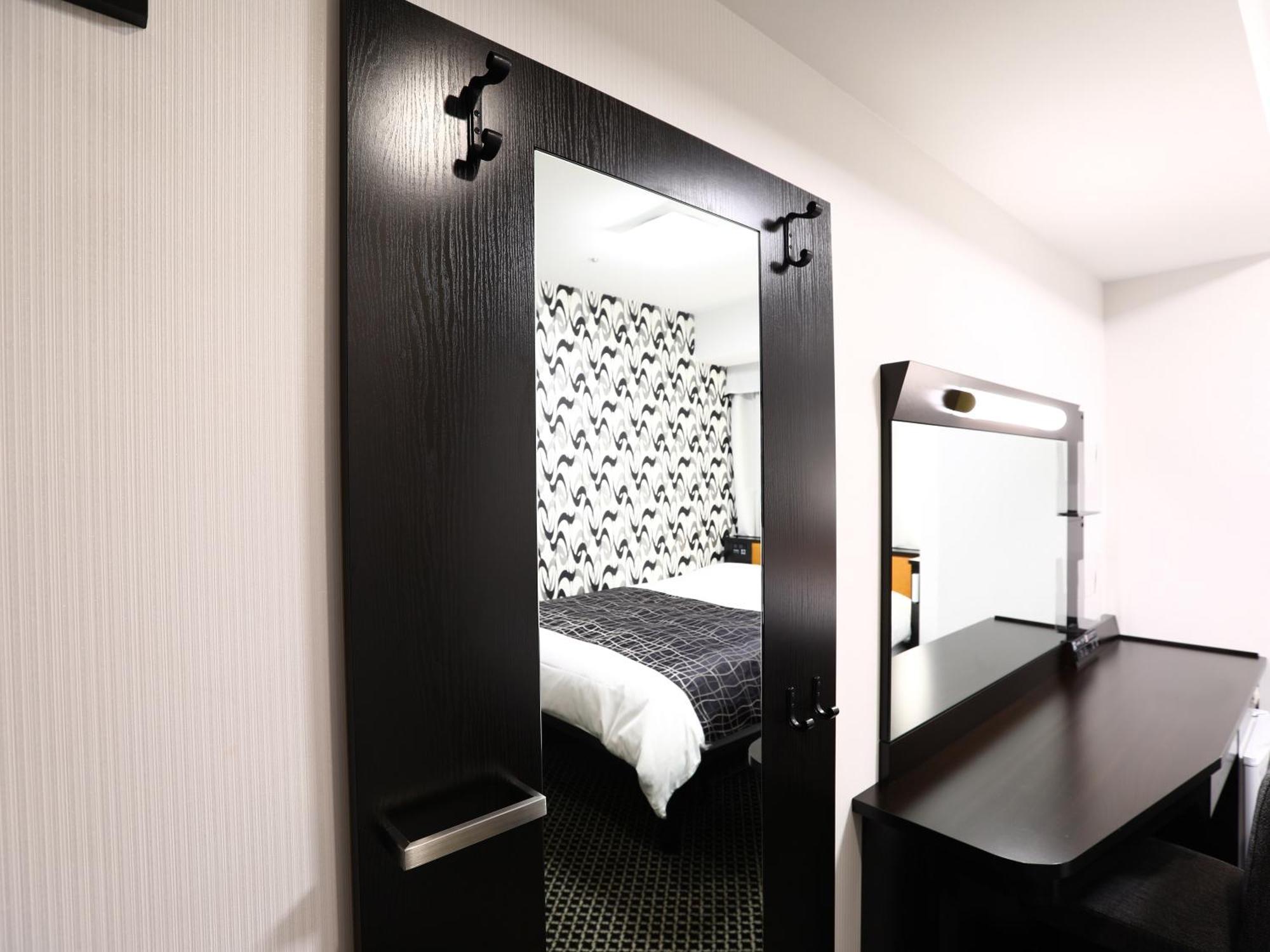 Apa Hotel Higashi Shinjuku Ekimae Tokio Exterior foto
